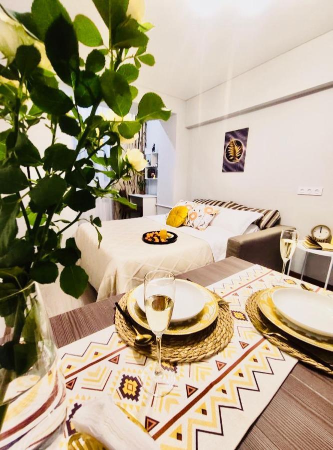 Like Home Apartments Timiryazev Street อัลมาตี ภายนอก รูปภาพ
