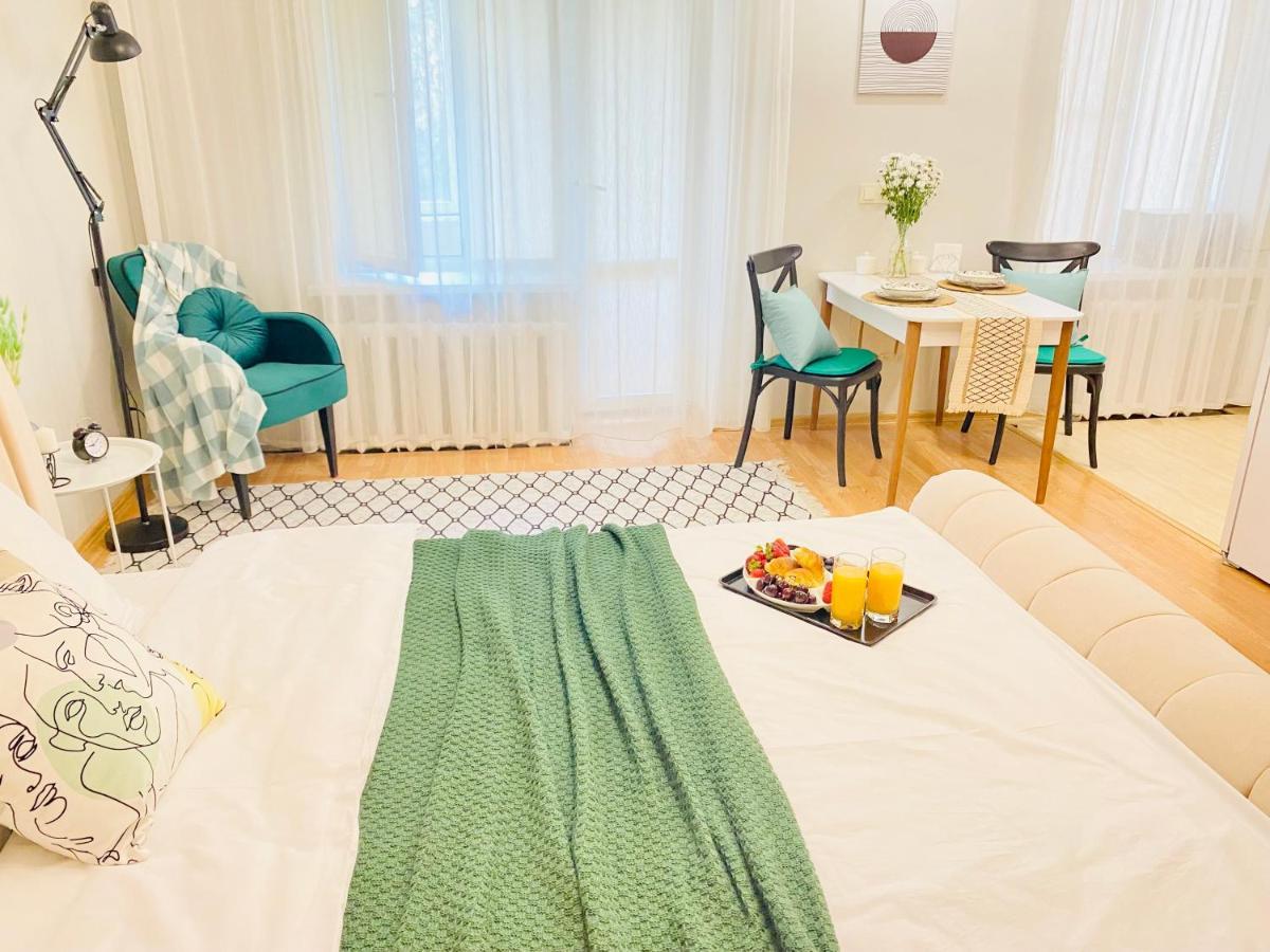 Like Home Apartments Timiryazev Street อัลมาตี ภายนอก รูปภาพ